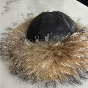 Vintage Lamb leather  Hat with real racoon Fur Trim